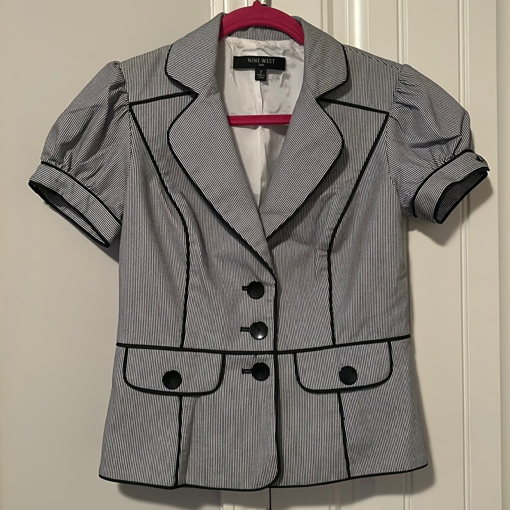 Nine West Blazer with faux pockets